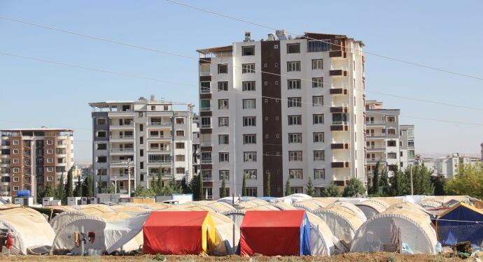 Av. Şirvan Yakut: Depremzede mültecileri şehrin dışına çıkmaya zorluyorlar