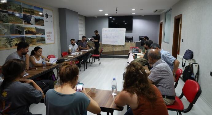 MED-DER kursiyerlerinden ‘ her yerde ana dilimizi konuşalım’ çağrısı