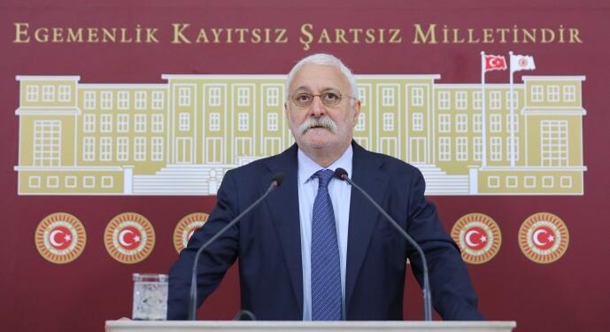 Oluç: Kopenhag Kriterleri yerine Ankara kriterleri ilan ettiniz