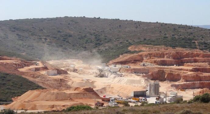 Bakanlık Ege’de verimli arazileri ve ormanlık alanları talana açtı