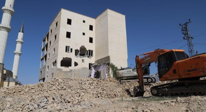Mahkeme kararına rağmen, ‘Kentsel Dönüşüm’ denilerek evi yıkıldı