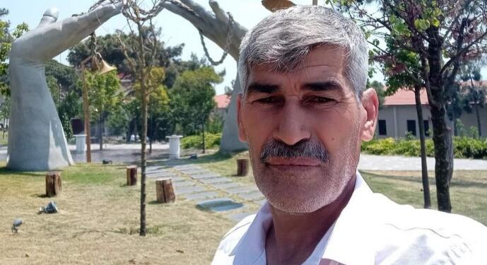 Qoser’de bir muhtar görevden alındı