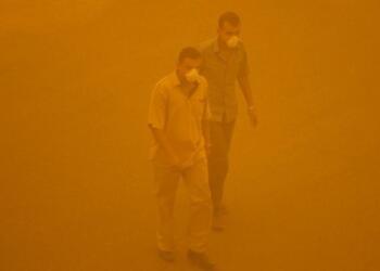 İran’da toz fırtınası: bin 838 kişi etkilendi