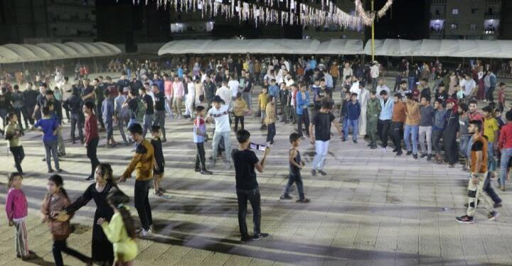 Minbic’te devrim şöleni