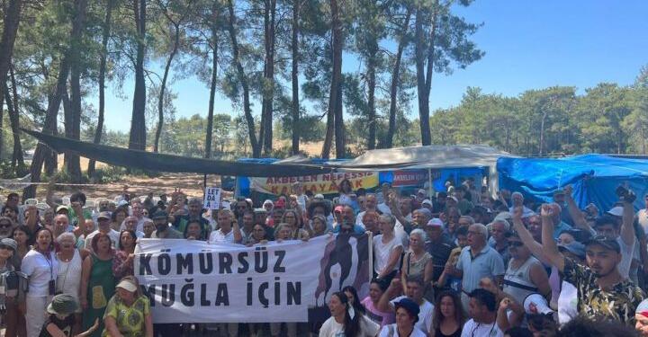 Direniş 2 yaşında: Akbelen’de anayasa maddeleri hatırlatıldı