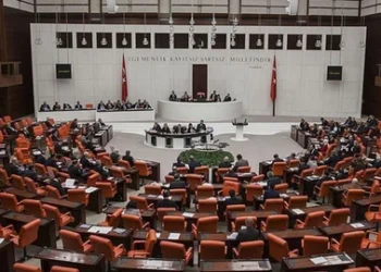 Meclis’te Kürt gazeteciler tartışması: Aranan keleş bulunamadı