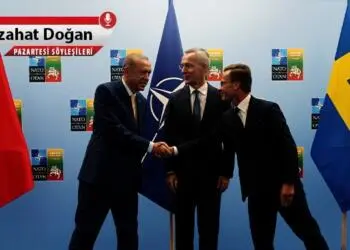 Erdoğan: İçeride baskı, dışarıda uyum