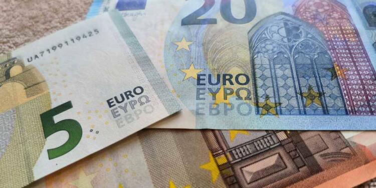 Döviz ve altın fırladı: Euro 29 TL’yi geçti!