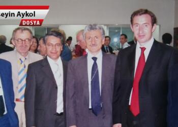 DEHAP Heyeti, İtalya eski Başbakanı Massimo D'Alema ile resepsiyonda sohbet etti