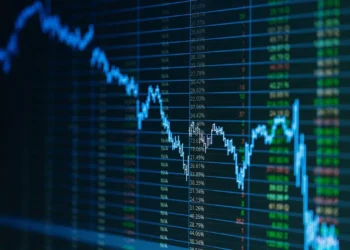 Döviz kuru yükseldi borsa da sert düşüş