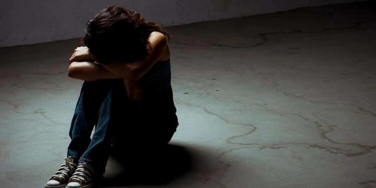 Ekonomik krizle birlikte çocuk intiharları yüzde 40 arttı