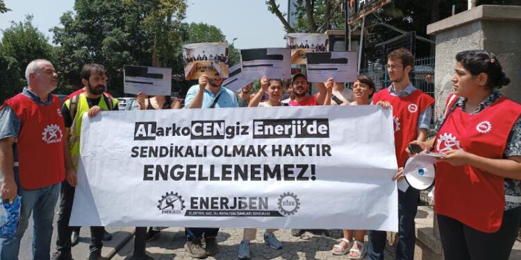 Enerji-Sen işçileri Alarko Holdinge anayasa fırlattı