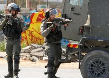 İsrail ordusu Filistin’de bir çocuğu başından vurarak katletti