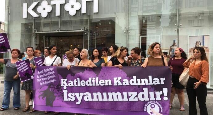Mersinli kadınlar artan erkek şiddetine karşı sokağa çıktı