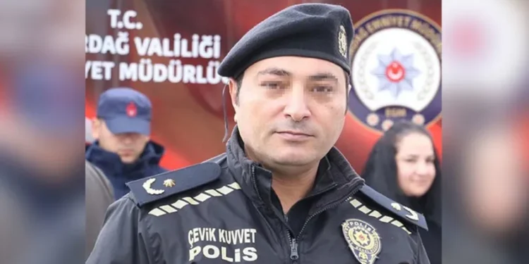 Deprem yardımlarını evine götüren polisin amacı çalmak değil ‘korumakmış’!