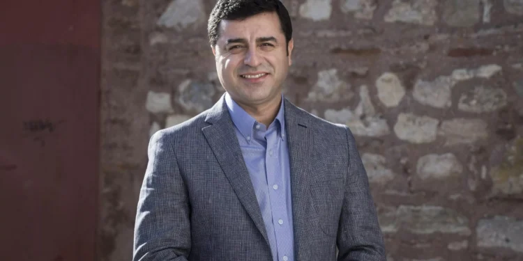 Demirtaş’ın avukatları: AYM kararının önüne geçecekler