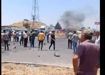 4 gündür elektrik verilmeyen Wêranşarlılar DEDAŞ’ı protesto etti