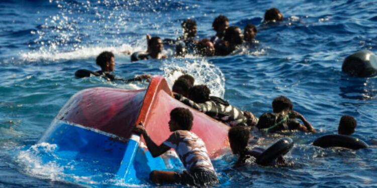 Lampedusa açıklarında iki göçmen gemisi battı