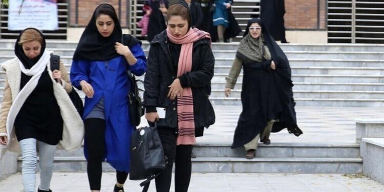 İran rejiminin kadınlara yönelik ‘başörtüsü’ tehdidi sürüyor