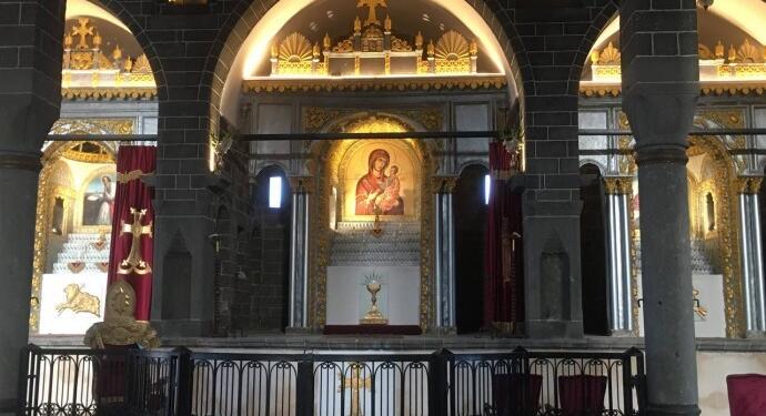 Surp Giragos Ermeni Kilisesi ‘Üzüm Bayramı’ geleneğini sürdürüyor