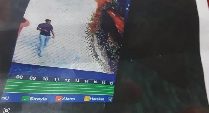 Kitapevi bombalanan Yılmaz: Evimin etrafında keşif yapılıyor