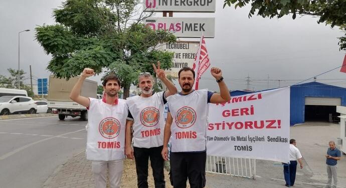 Plasmek işçilerinden fabrika önünde direniş