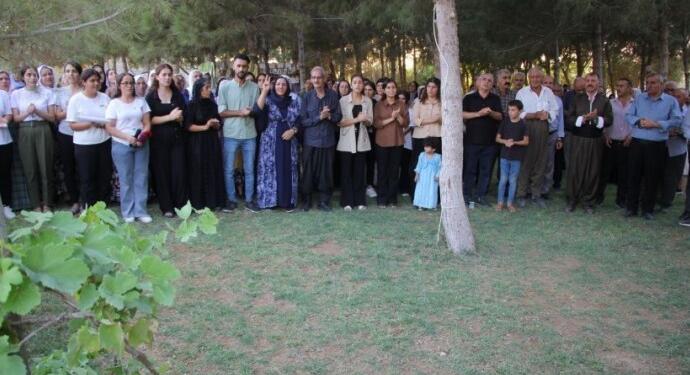 Gazeteci Deniz Fırat için Mexmûr’da anma