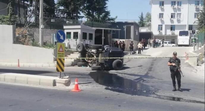 Zırhlı araç devrildi: 1 polis yaşamını yitirdi