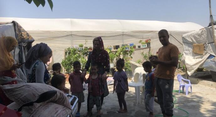 Çadırda yaşamın tüm yükü kadınların omuzlarında