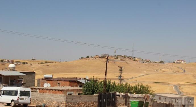 Elektrikler için çalmadık kapı bırakmayan muhtar istifa etti