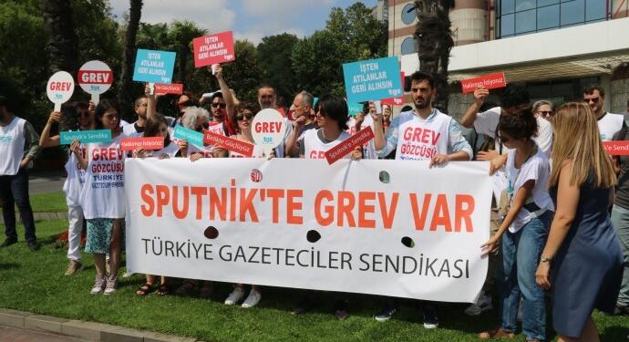İşten çıkarılan Sputnik çalışanları greve başladı
