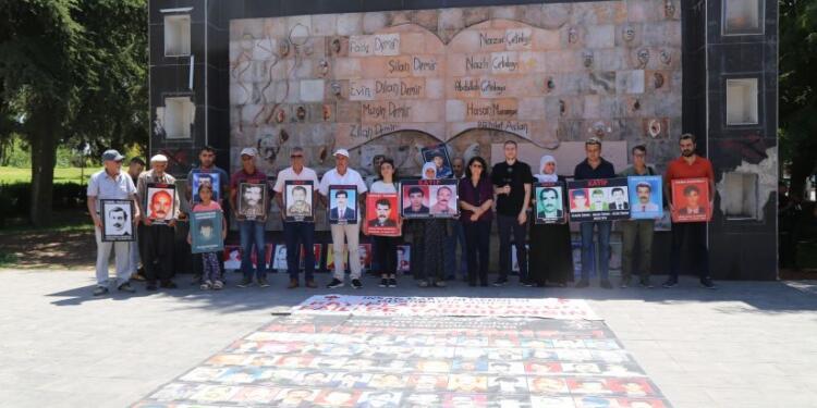 Kayıp yakınlarından eylem: Kartal’ın akıbeti soruldu