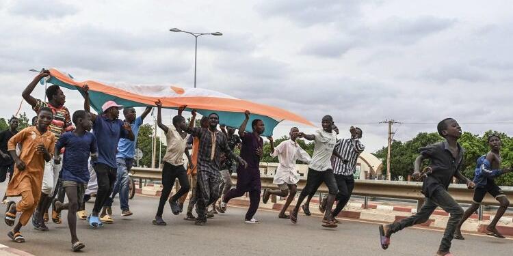 Nijer’de olaylar sürüyor: Fransa’nın Niamey Büyükelçisine 48 saat süre verildi