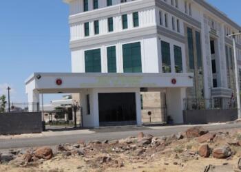 Koç’un cenazesini teşhis eden ailesi kan örneği verdi