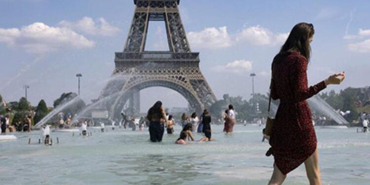Fransa’da 19 bölgede sıcak hava alarmı