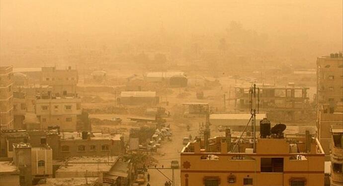 İran’da kum fırtınası: Kurumlar tatil edildi, yüzlerce kişi hastanelik oldu