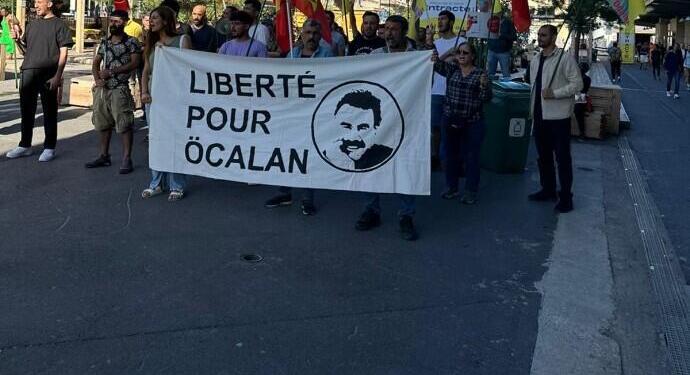 Lozan’da tecride karşı eylem