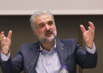 AKP’li Kabaktepe: Komünist tarafım var, Karadenizliyim ama Diyarbakır’a gittim