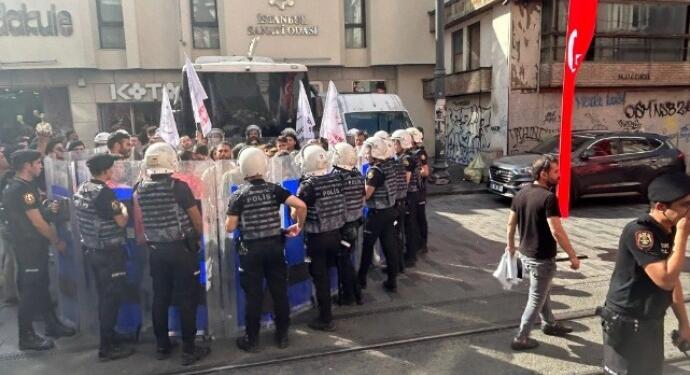 Açıklama yapmak isteyen öğretmenlere müdahale: 30 gözaltı