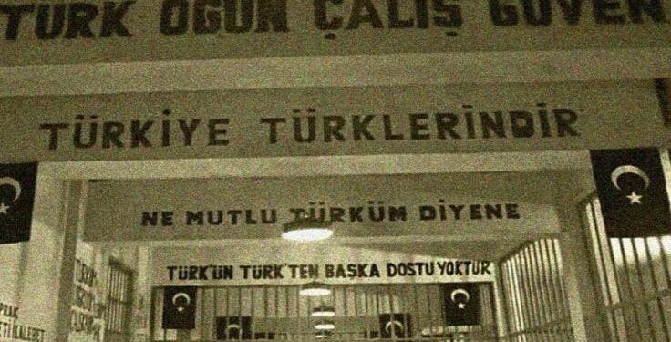 12 Eylül’de öncüler bize moral oldu: Cezaevleri direnişin kalesiydi