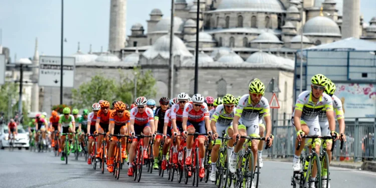 İstanbul’da yarın bazı yollar trafiğe kapatılacak