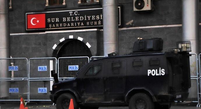 Sûr eski Belediye Eşbaşkanı Seyit Narin’e hapis cezası