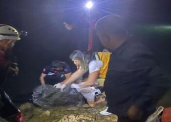 Yangına müdahale eden helikopter baraja düştü