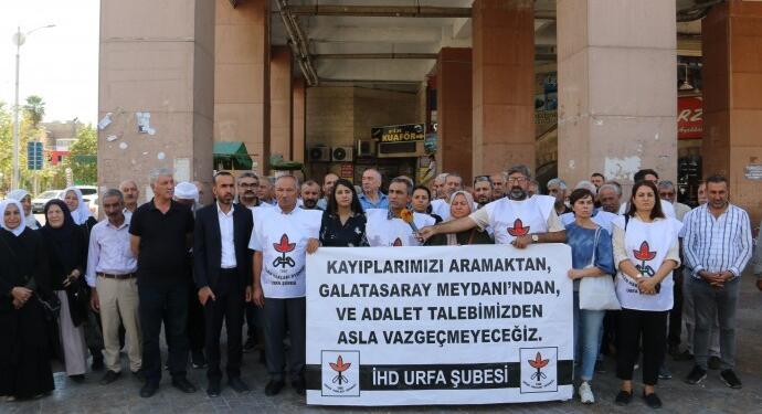 İHD bir çok ilde ‘Cumartesi Anneleri yalnız değil’ mesajı verdi