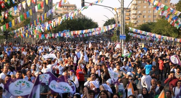 İstasyon Meydanı: Barışın muhatabı Abdullah Öcalan’dır