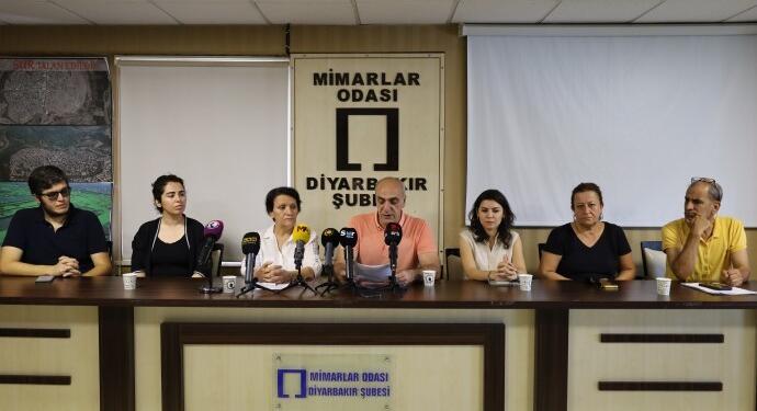 Amed Surları ve Hevsel Bahçeleri için ‘yanlıştan dönün’ çağrısı