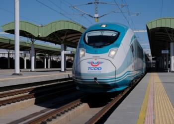 Hızlı tren biletlerine zam