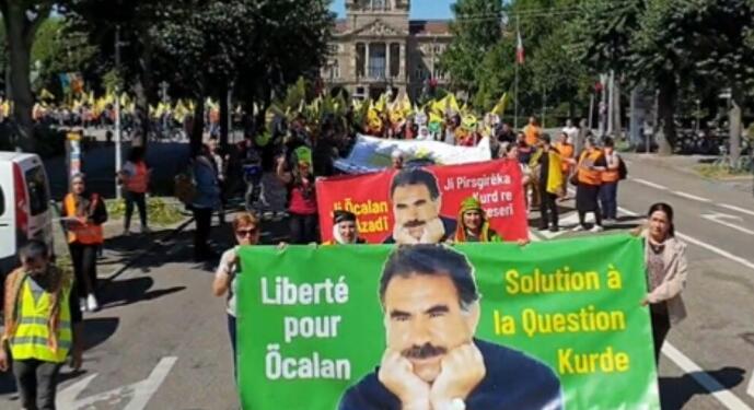 Avrupa’da tecrit yürüyüşü başladı