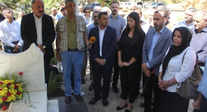 İbrahim Ayhan için mezarı başında anma