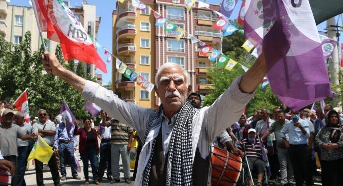 Riha’da her eylemde yer alan Apê Ûsiv hayatını kaybetti